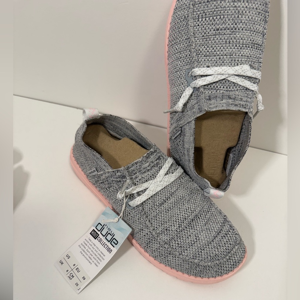 Hey Dude Gray Knit Collection with Pink Accents men’s 8 women’s 9.5